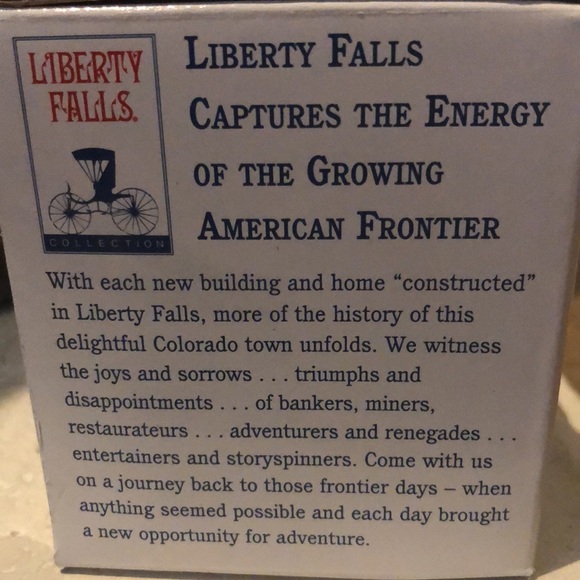 Liberty Falls Collection Village- “The Duckfield Residence“ - Picture 8 of 9